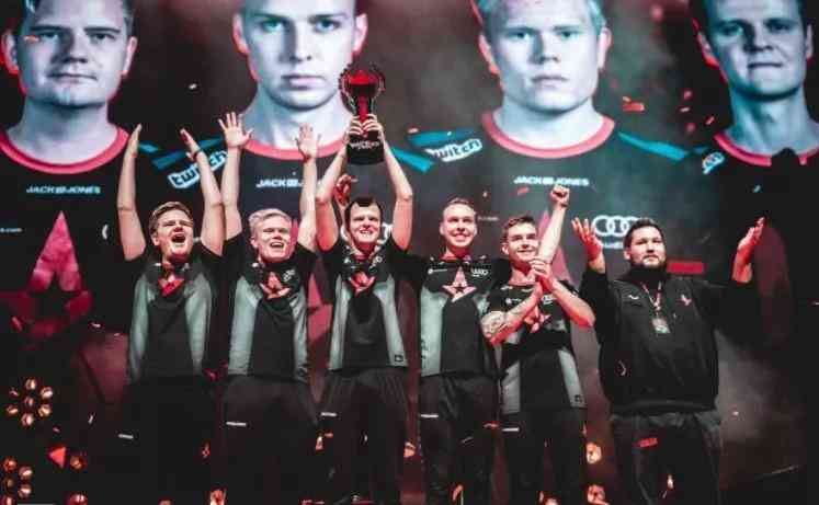 让内线球员 让内线球员