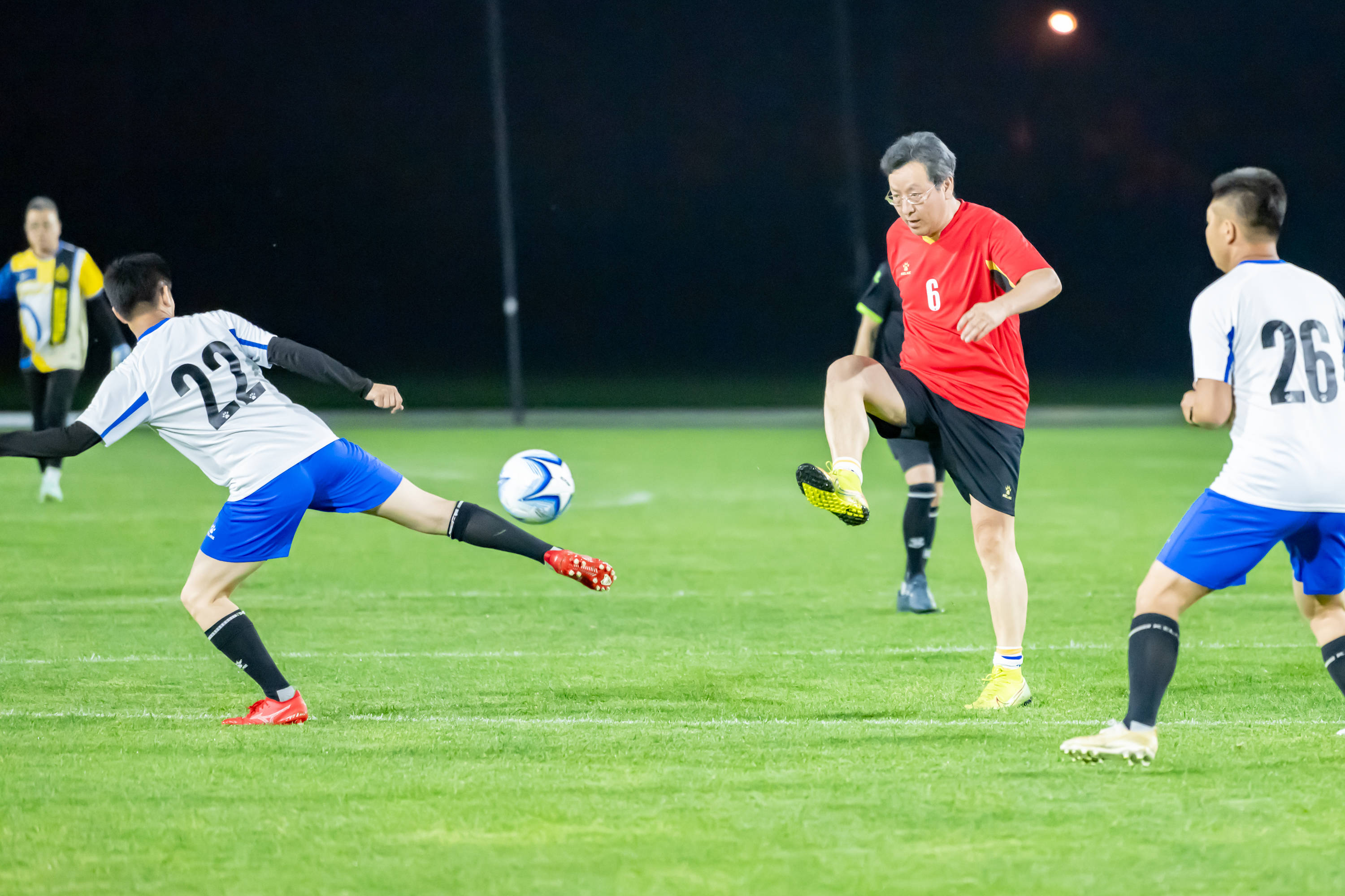 会传闻而分 会传闻而分