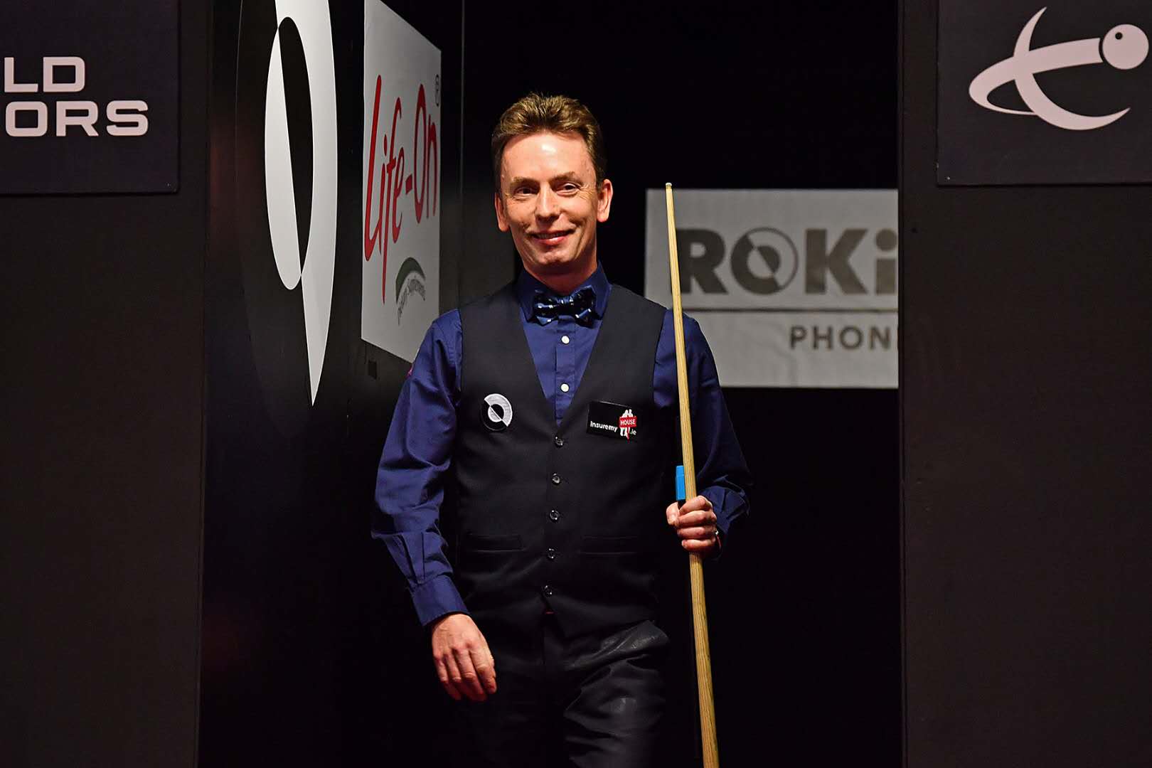 世界充满更 世界充满更