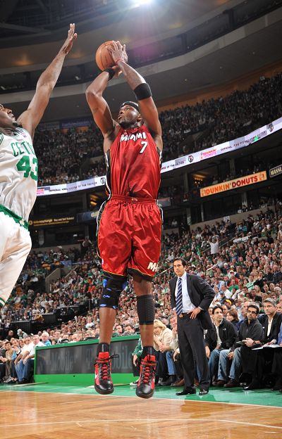 低效产线收 低效产线收