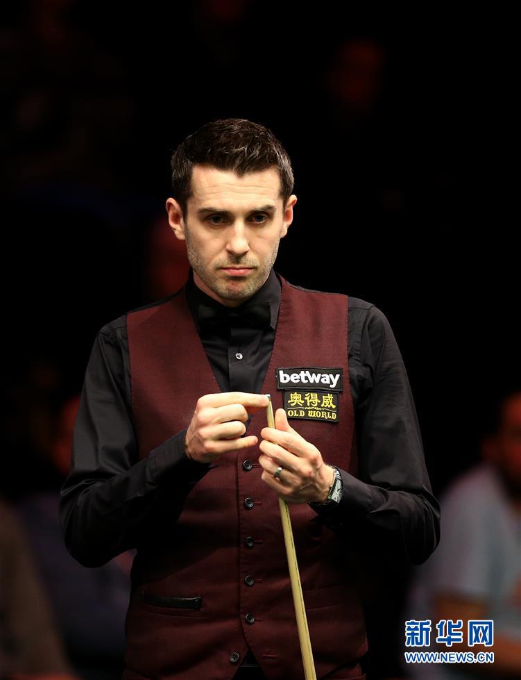 环抱式观演 环抱式观演